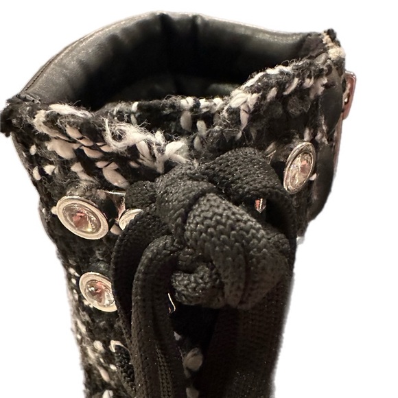 JLO Jennifer Lopez Rigly Platform Boot, Women's Size 9M, Black/White Tweed - Picture 8 of 10